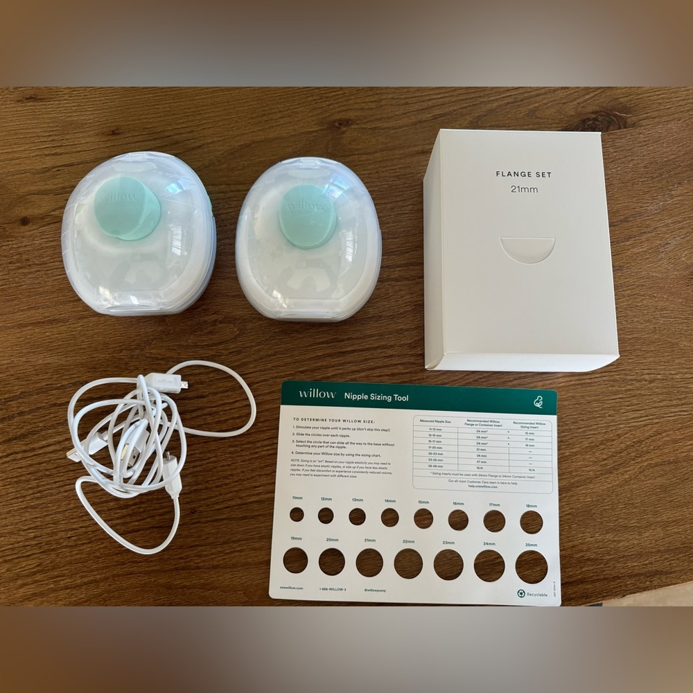 Willow go hands free breast pump